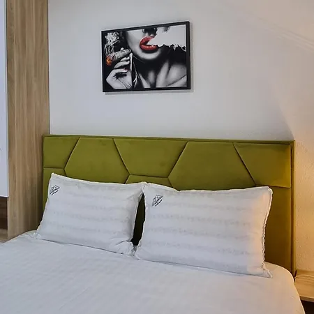 Apartmаn Avram Ll Kotor Varos Exterior photo