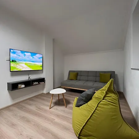 Apartmаn Avram Ll Kotor Varos Exterior photo